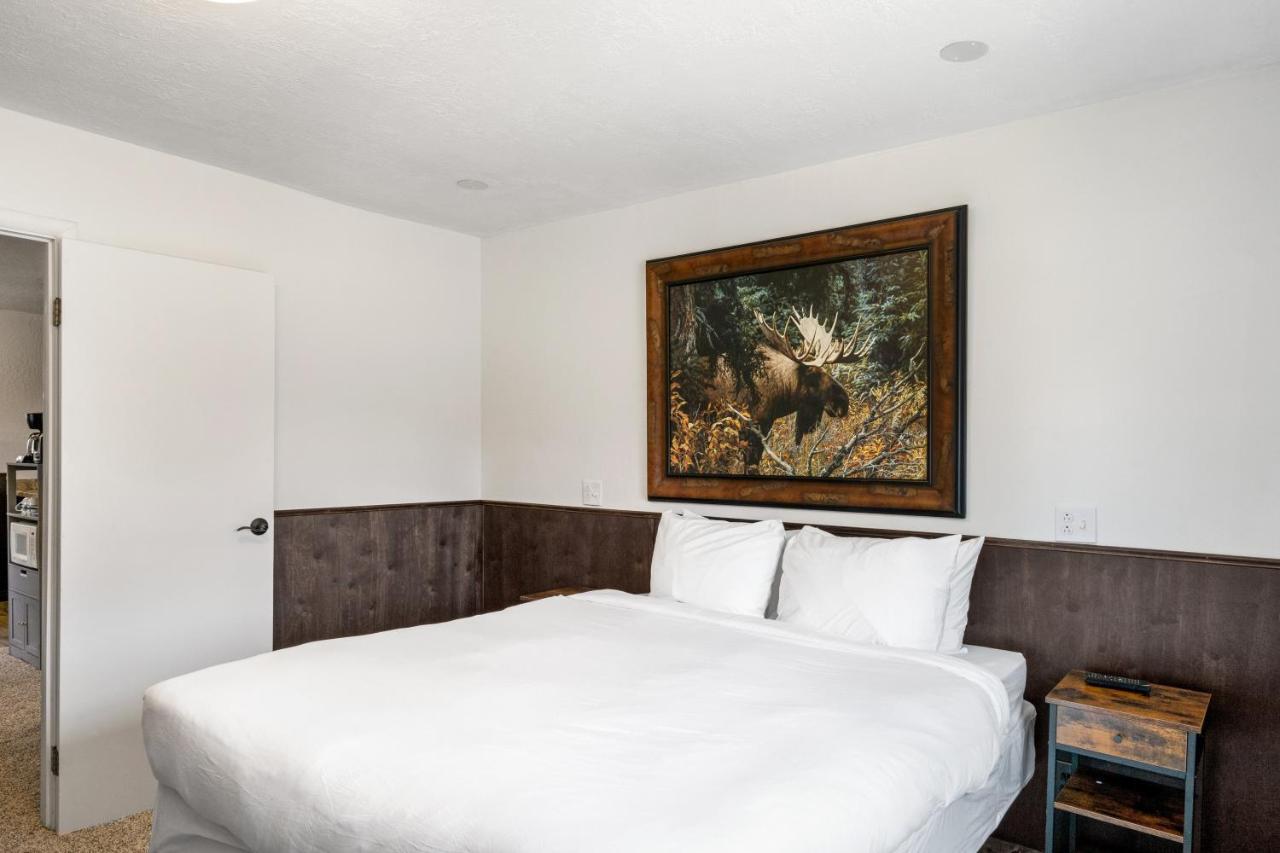 Alpine #2 West Yellowstone Exterior foto